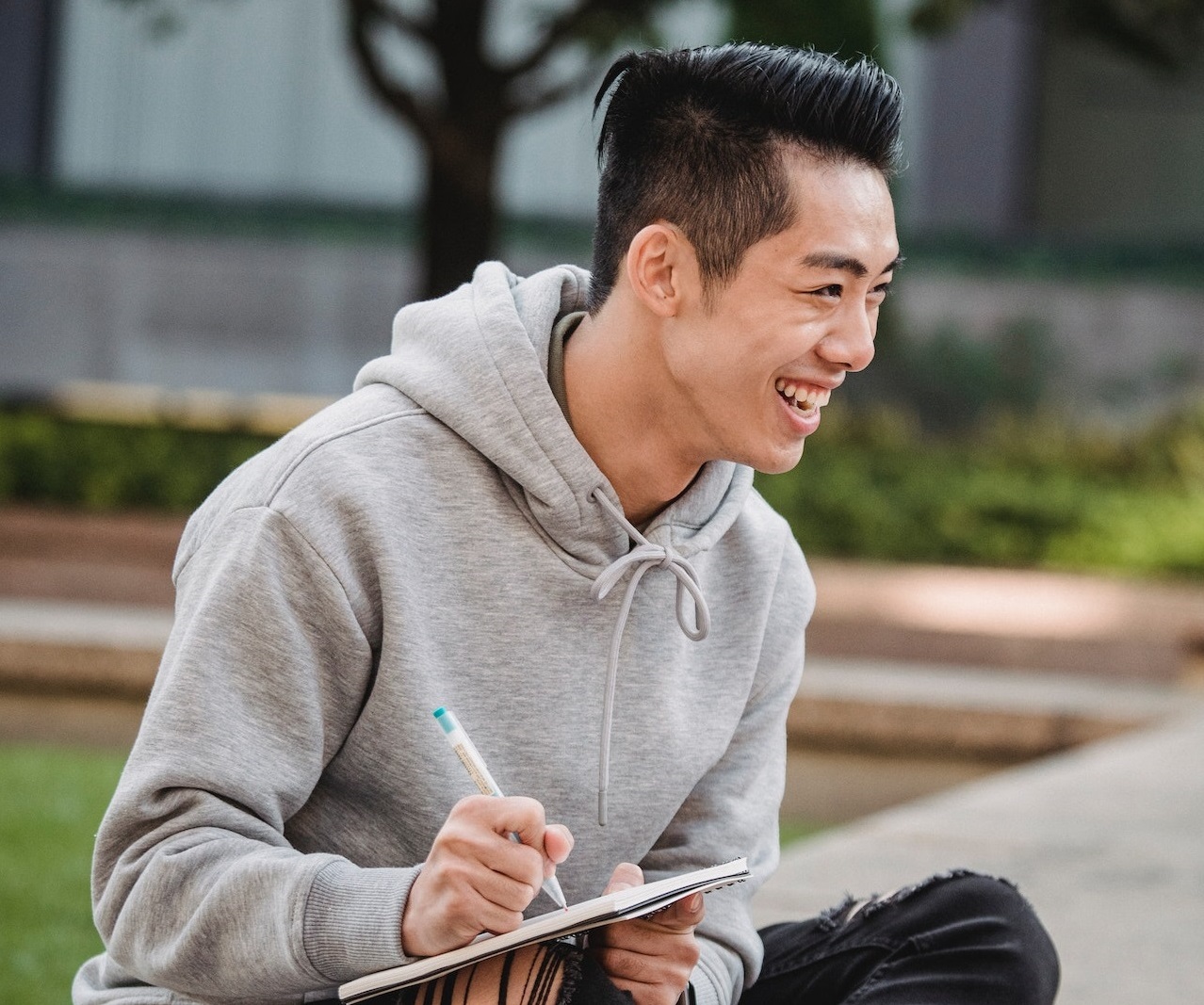 5 Great Examples of Using Humor in Writing